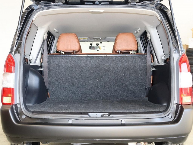 サクシードバン1.5 TX