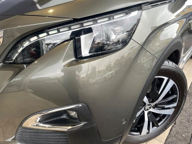 ��LED�w�b�h���C�g:��ԑ��s�����ǍD�Ȏ��E���m�ۂ����S���ĉ^�]�ł��鍂�P�xLED�w�b�h���C�g�𑕔�!�_�����x�������A����d�͂��}�����Ă��܂��B