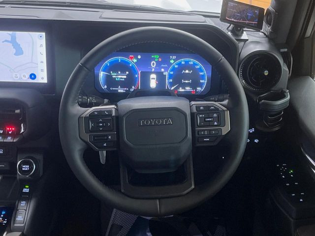 �y�����v�����X�e�A�����O�z�㎿�Ȋv���g�p���邱�ƂŁA��ɂ����������݂ƂĂ��^�]���₷���n���h���ł���