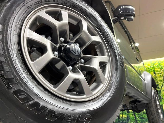 �y�����A���~�z�C�[���z�O�ςɃ}�b�`���������A���~�z�C�[���𑕒����Ă���܂��B�e��ЊO�A���~�z�C�[����A�X�^�b�h���X�^�C�����戵�����Ă���܂��B���񂲑��k����������