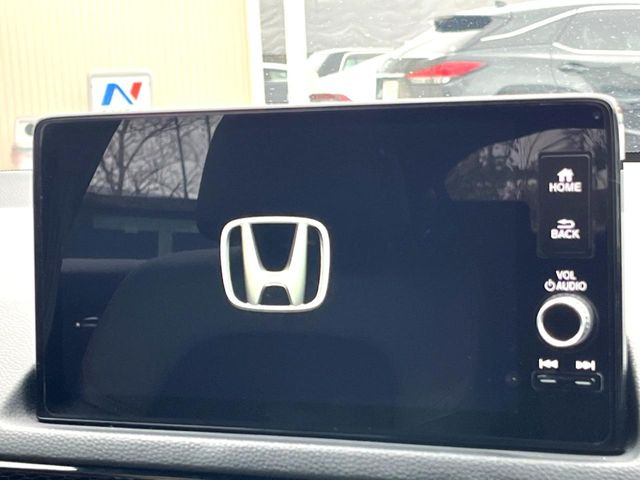 �y9�C���` �z���_�R�l�N�g�f�B�X�v���C�z���F���̍������ʃf�B�X�v���C�Ńi�r�̎g�p��A�������̃X�}�[�g�t�H���ƘA�g����bluetooth�ł̉��y�Đ����\�ł���