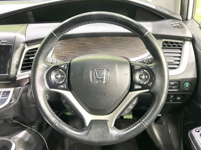 �y�����v�����X�e�A�����O�z�㎿�Ȋv���g�p���邱�ƂŁA��ɂ����������݂ƂĂ��^�]���₷���n���h���ł���