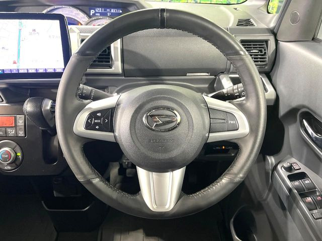 �y�����v�����X�e�A�����O�z�㎿�Ȋv���g�p���邱�ƂŁA��ɂ����������݂ƂĂ��^�]���₷���n���h���ł���