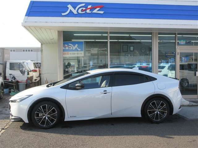 プリウス2.0 Z E-Four 4WD