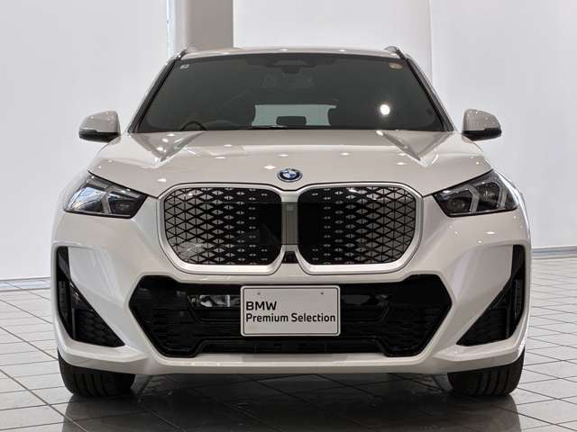 iX1xドライブ30 Mスポーツ 4WD