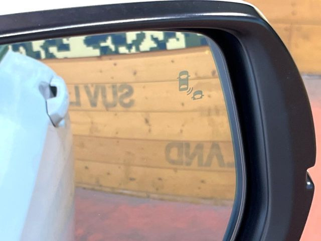 �y�u���C���h�X�|�b�g�C���t�H���[�V�����z���s���A�h�A�~���[�̎��p�ɂȂ�₷���ӏ��Ɍ㑱�Ԃ��ڋ߂���ƃT�C�h�~���[�t�߂Ɍx����\���A�h���C�o�[�ɒ��ӊ��N�����Ă���܂��B