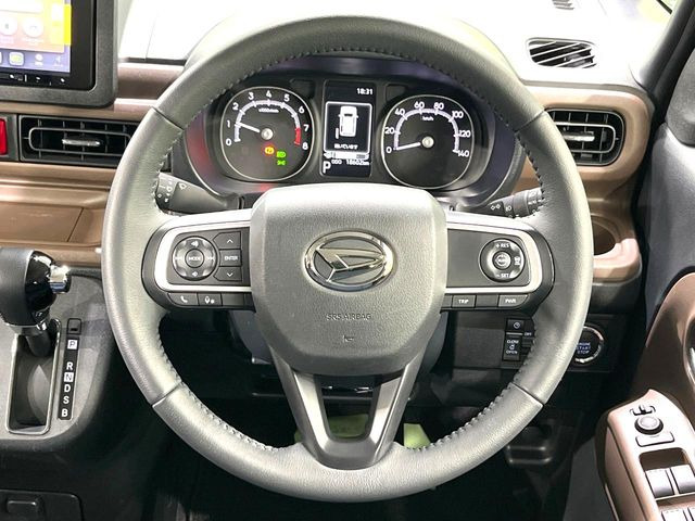 �y�����v�����X�e�A�����O�z�㎿�Ȋv���g�p���邱�ƂŁA��ɂ����������݂ƂĂ��^�]���₷���n���h���ł���