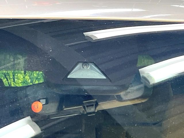 �y�v���N���b�V���Z�[�t�e�B�z�O���̎ԗ��������m���A�Փ˂������Ȏ��͌x��Œ��ӂ𑣂��A�u���[�L�𓥂ޗ͂��T�|�[�g�B�u���[�L�𓥂߂Ȃ������ꍇ�͏Փ˔�Q�y���u���[�L���쓮�A�Փˉ�����T�|�[�g���܂��B