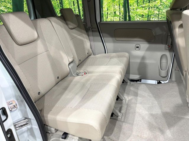 ���i���ȃI���W�i���t���A�}�b�g���I�v�V�����ɂĂ��p�ӂ��Ă���܂��B���D���ȃf�U�C����J���[�����Ԃɍ��킹�đI��ł����������Ƃ��ł��܂���