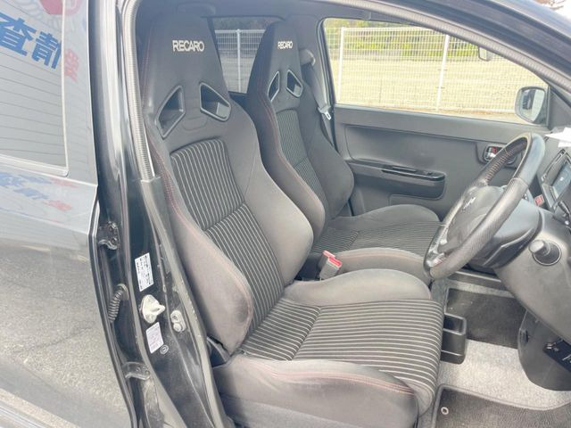 �^�]�ȃV�[�g���͎g�p�������Ȃ��A�ǍD�ȏ�ԂƂȂ��Ă��܂��B���J�Ɏg���Ă������Ƃ��悭�킩��܂��ˁB