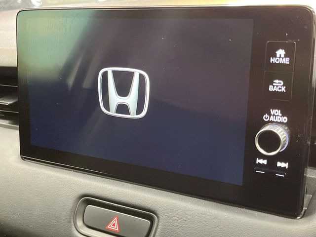 �y���[�J�[����9�^�i�r�z�C���e���A�ɗn�����ރX�^�C���b�V���ȁu��p�݌v�v���[�J�[�i�r�𑕔��􎋔F���⑀�쐫�ȂǊ�{���\�ɂ��D��A���㎿�ȃJ�[���C�t�����y���݂��������܂��B