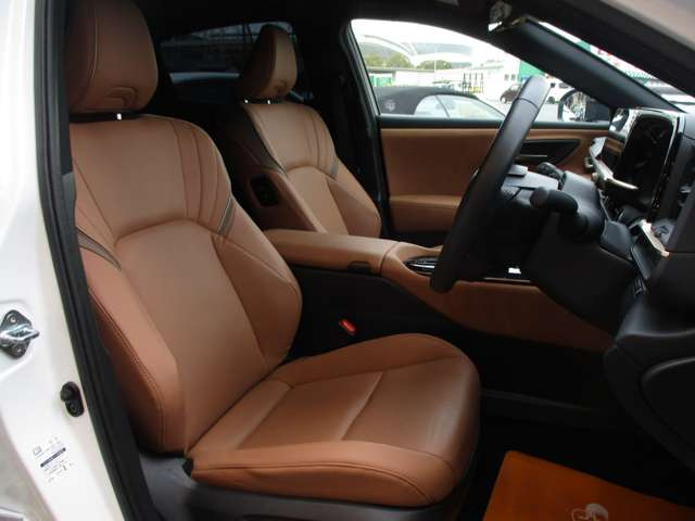 12.3�^DA�i�r�E�t���Z�O�E�S����M�ECarplay�EHUD�EAC100V/1500W�ED�C���i�[�~���[(�h�����R����)�E���v�x���`���[�V�����E�V�[�g&�X�e�A�q�[�^�[�E����21AW�E�r���g�C��ETC2.0�E4WD�E1�I�[�i�[��