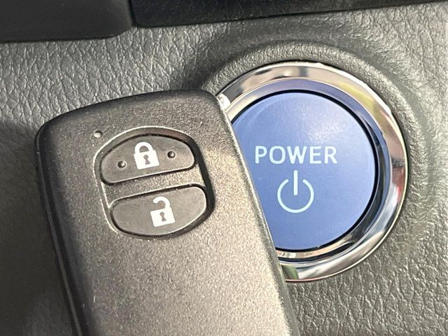 �y�X�}�[�g�L�[�z�J�o����|�P�b�g�ɓ��ꂽ�܂܂ł��h�A�̎{���E�������\�ȃX�}�[�g�L�[�𑕔��B�G���W���̃I���E�I�t�����J�M�����o���K�v����������Ƃ��Ă��֗��ł���