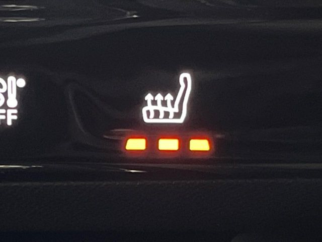 ���t�����g�V�[�g�q�[�e�B���O:�^�]�ȁE����ȋ��ɎO�i�K�Œ��߂��\�ȃV�[�g�q�[�^�[�𑕔����Ă���܂��B�G�߂��킸���K�ɂ��g�p���������܂��B