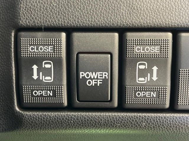 �y�����p���[�X���C�h�h�A�z�X�}�[�g�L�[��^�]�Ȃ̃X�C�b�`�Ō�ȗ����X���C�h�h�A�̊J���\���d��������͂����ăh�A���J����K�v�������A�����Ȃ��q�l�ł��ȒP�ɊJ���߂ł����K�ł���