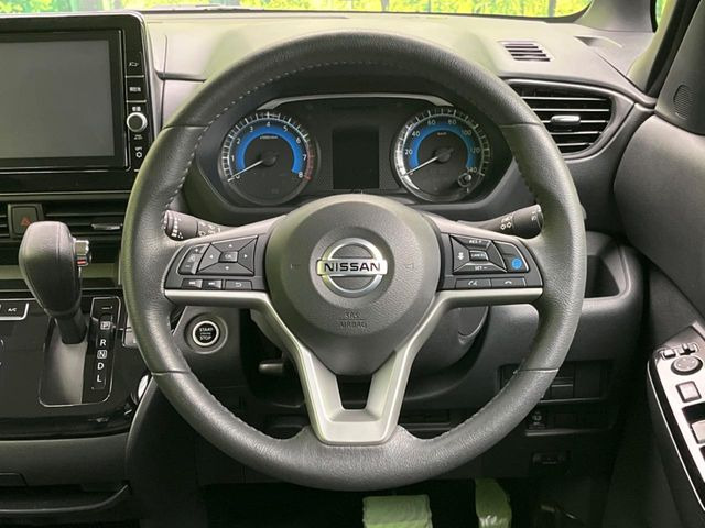 �y�X�e�A�����O�X�C�b�`�z�^�]���A�O������ڐ������炷���ƂȂ��A�I�[�f�B�I���̑��삪�\�ȕ֗��@�\!���S&���K�ȃh���C�u�����o���Ă���܂���