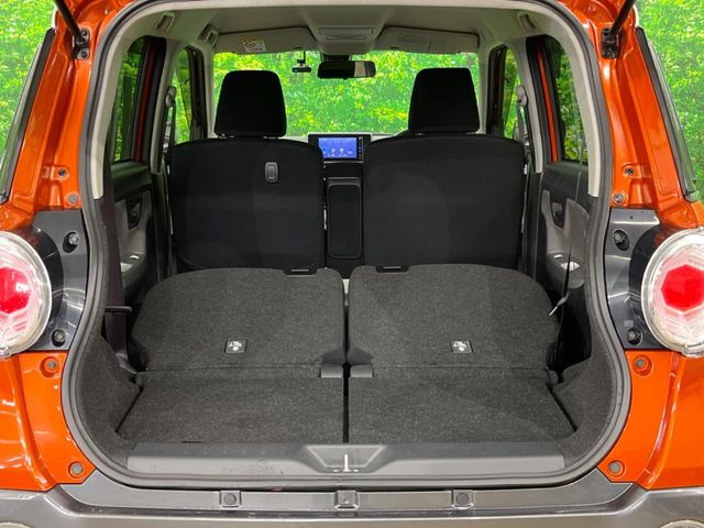 ���i�̂���������ʋ΁A���}���ɏ\���ȉ׎��X�y�[�X���m�ۂ��Ă���܂��B