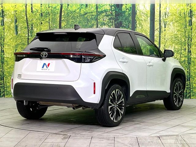 ��D�]�𒸂��Ă���܂��{�f�B�̒e�X�v���b�V���R�[�g���D�]��t���B�ʏ�̃K���X�R�[�g�ƈقȂ�A�ϋv�N��6�N�̖��@���K���X�R�[�e�B���O���A�{�f�B���L���C�ȏ�Ԃɕۂ��Ă���܂��B