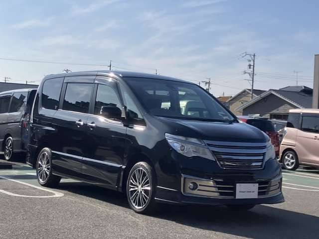 セレナ2.0 ライダー ブラックライン ZZ 4WD