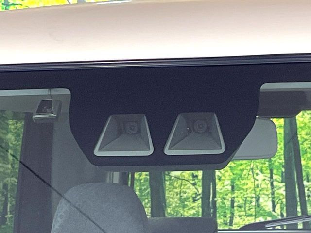 �y�X�}�[�g�A�V�X�g�z���s���ɑO���̎ԗ�����F�����A�Փ˂������Ȏ��͌x��ƃu���[�L�ŏՓˉ���Ɣ�Q�y�����A�V�X�g�B�����S�Ƀh���C�u�����y���݂��������܂��B