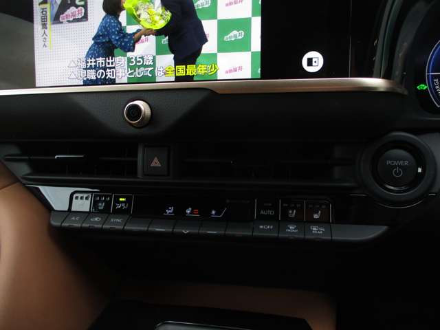 12.3�^DA�i�r�E�t���Z�O�E�S����M�ECarplay�EHUD�EAC100V/1500W�ED�C���i�[�~���[(�h�����R����)�E���v�x���`���[�V�����E�V�[�g&�X�e�A�q�[�^�[�E����21AW�E�r���g�C��ETC2.0�E4WD�E1�I�[�i�[��