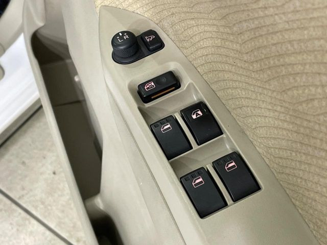 �y�d���i�[�~���[�z�T�C�h�~���[�͓d���i�[���ƂȂ��Ă���A�������ԏ�ł��L�Y�������X�N��}�����܂��B