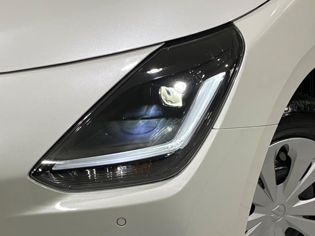 �yLED�w�b�h���C�g�z���V����ԑ��s�����ǍD�Ȏ��E���m�ۂ����S���ĉ^�]�ł��鍂�P�xLED�w�b�h���C�g�𑕔�!�_�����x�������A����d�͂��}�����Ă��܂��B