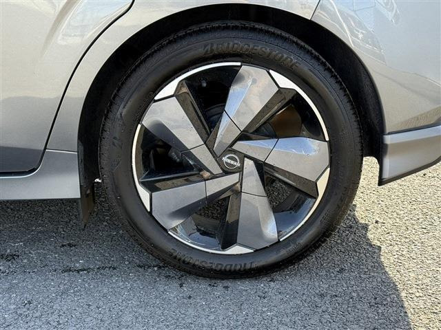 ���Ǝҗl�ւ̔̔��͂��f�肳���Ă��������܂��B �Ԍ������ԗ��̏ꍇ�́A�Ԍ����擾�������x�������z�ŕ\�����Ă���܂��B