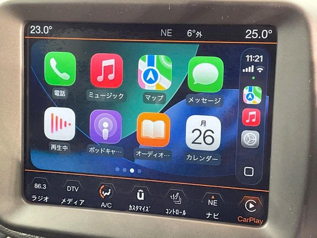 ��Apple Car Play:�X�}�z�Ƃ̗L���ڑ��ŁA�i�r�E�I�[�f�B�I�Đ��ȂǃX�}�z�̃A�v���@�\����ʂł��g����֗��@�\�ł�!