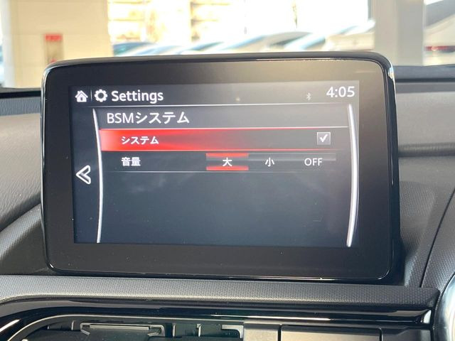 �y�u���C���h�X�|�b�g���j�^�����O�z���s���A�h�A�~���[�̎��p�ɂȂ�₷���ӏ��Ɍ㑱�Ԃ��ڋ߂���ƃT�C�h�~���[�t�߂Ɍx����\���A�h���C�o�[�ɒ��ӊ��N�����Ă���܂��B