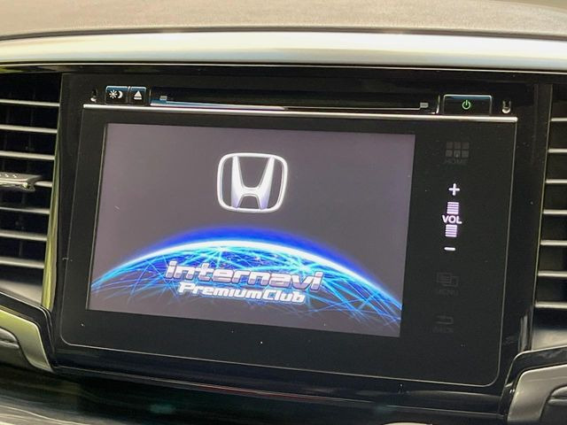 �y���[�J�[�����i�r�z�C���e���A�ɗn�����ރX�^�C���b�V���ȁu��p�݌v�v���[�J�[�i�r�𑕔��􎋔F���⑀�쐫�ȂǊ�{���\�ɂ��D��A���㎿�ȃJ�[���C�t�����y���݂��������܂��B