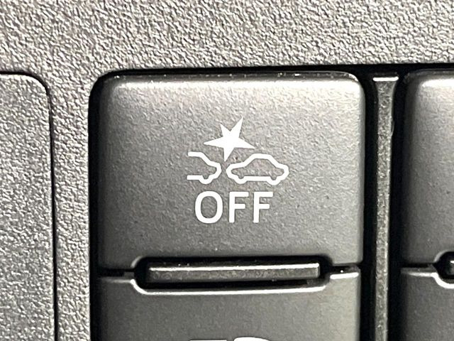 �y�X�}�[�g�A�V�X�g�z���s���ɑO���̎ԗ�����F�����A�Փ˂������Ȏ��͌x��ƃu���[�L�ŏՓˉ���Ɣ�Q�y�����A�V�X�g�B�����S�Ƀh���C�u�����y���݂��������܂��B