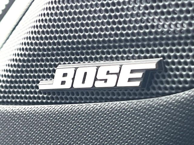 �yBOSE�T�E���h�V�X�e���z���[�J�[�I�v�V�����̍��i�ʃT�E���h�V�X�e���𓋍ځB��p�̃`���[�j���O���{���ꂽ�召�l�X�ȃX�s�[�J�[����ǎ��ȃT�E���h���t�ł��A�Տꊴ���ӂ�鉹����Ԃ����o���܂��B