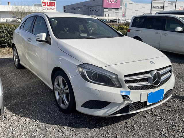 AクラスセダンA180