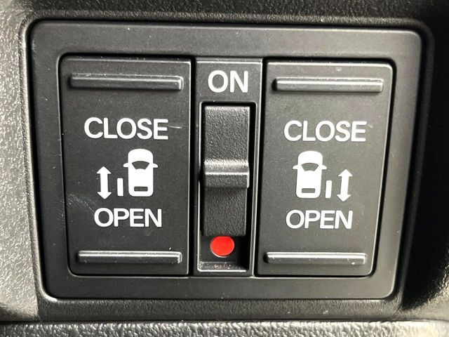 �y�����p���[�X���C�h�h�A�z�X�}�[�g�L�[��^�]�Ȃ̃X�C�b�`�Ō�ȗ����X���C�h�h�A�̊J���\���d��������͂����ăh�A���J����K�v�������A�����Ȃ��q�l�ł��ȒP�ɊJ���߂ł����K�ł���