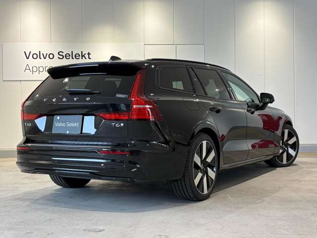 V60ウルトラ T6  AWD プラグインハイブリッド 4WD