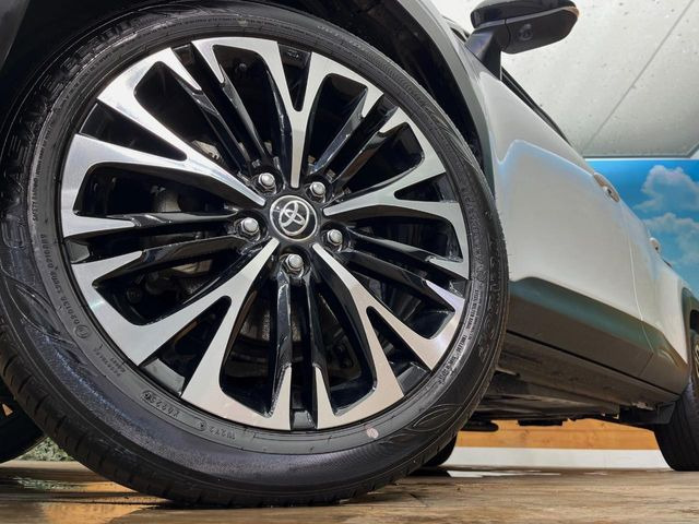 �y����18�C���`�A���~�z�C�[���z�O�ςɃ}�b�`���������A���~�z�C�[���𑕒����Ă���܂��B�e��ЊO�A���~�z�C�[����A�X�^�b�h���X�^�C�����戵�����Ă���܂��B���񂲑��k����������