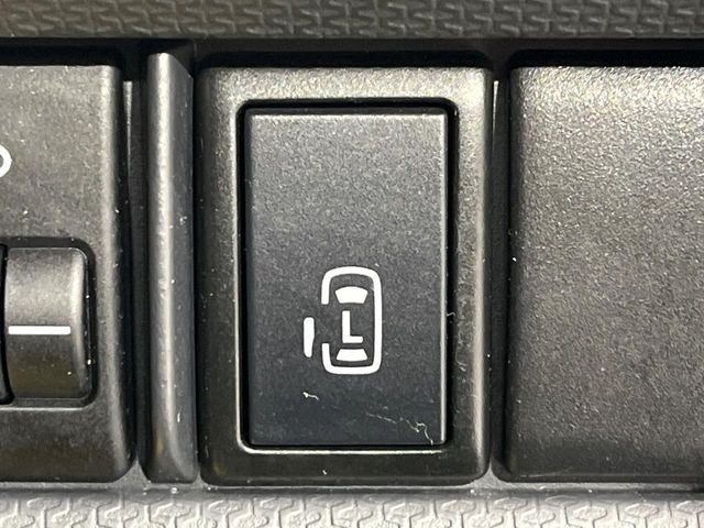 �y�p���[�X���C�h�h�A�z�X�}�[�g�L�[��^�]�Ȃ̃X�C�b�`�ŃX���C�h�h�A�̊J���\���d��������͂����ăh�A���J����K�v�������A���������q�l�ł��A�d���ו��������Ă��鎞�����N�ɊJ���߂ł��܂���