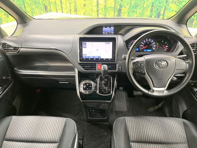 ヴォクシー2.0 ZS 煌II