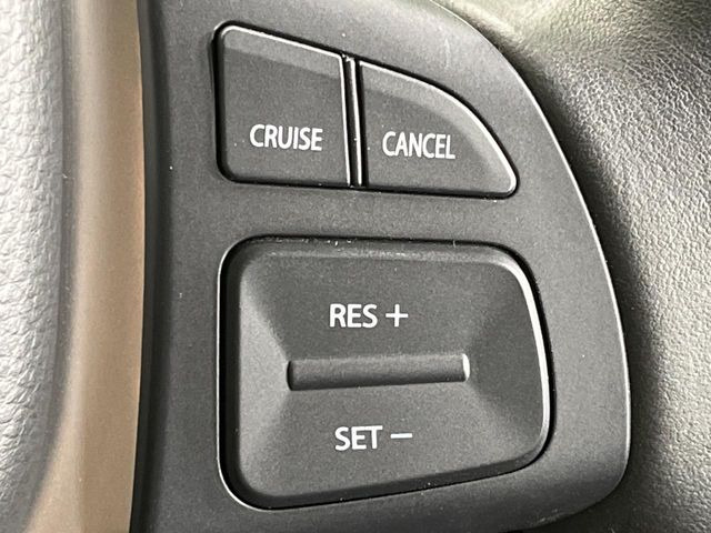 �y�N���[�Y�R���g���[���z�������H�����N���N���s�B�A�N�Z���𗣂��Ă���葬�x�ő��s���ł��A�������^�]���̕��S���y��!�����E�������ȒP�ȃX�C�b�`����Œ����ł��܂��B