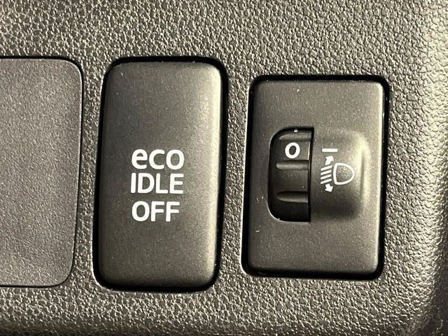 �y�A�C�h�����O�X�g�b�v�z�ԐM����a�؂Œ�Ԃ����ۂɃG���W�����~���A���ʂȔR���̏����}���܂��B�R��������ی�ɂȂ���@�\��G���W���̓u���[�L�𗣂��΍Ďn�����܂��B