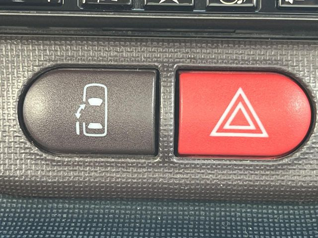 �y�p���[�X���C�h�h�A�z�X�}�[�g�L�[��^�]�Ȃ̃X�C�b�`�ŃX���C�h�h�A�̊J���\���d��������͂����ăh�A���J����K�v�������A���������q�l�ł��A�d���ו��������Ă��鎞�����N�ɊJ���߂ł��܂���