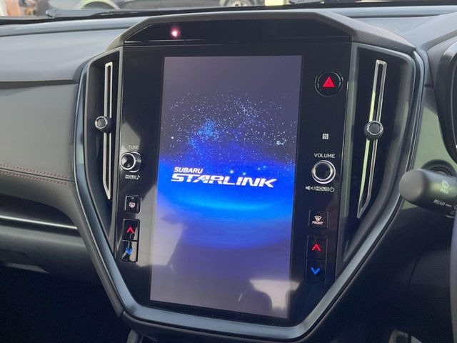 �y11.6�C���`�i�r�z�X�}�[�g�t�H�����o�Ŏg�p�ł���A�C���p�N�g�̂���11.6�C���`�i�r�𑕔�!�i�r��I�[�f�B�I����͂������A�e��ԗ��������̉�ʂ���m�F�E�ݒ�ł��܂���