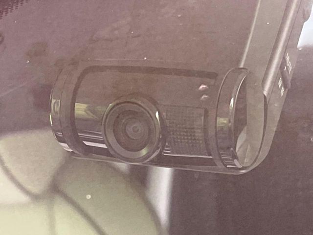 �y�h���C�u���R�[�_�[�z�h���C�u���R�[�_�[����!���s���͂������A������^�]�⎖�̂ɑ��������ہA�f���ŋL�^���A����̃��X�N�ɔ����܂��B���L�^�pSD�J�[�h�͂��q�l�����g�ł��������������K�v������܂��B