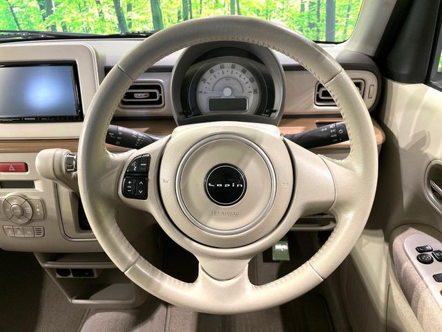 �y�����v�����X�e�A�����O�z�㎿�Ȋv���g�p���邱�ƂŁA��ɂ����������݂ƂĂ��^�]���₷���n���h���ł���