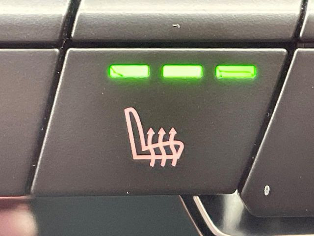 ���t�����g�V�[�g�q�[�e�B���O:�^�]�ȁE����ȋ��ɎO�i�K�Œ��߂��\�ȃV�[�g�q�[�^�[�𑕔����Ă���܂��B�G�߂��킸���K�ɂ��g�p���������܂��B