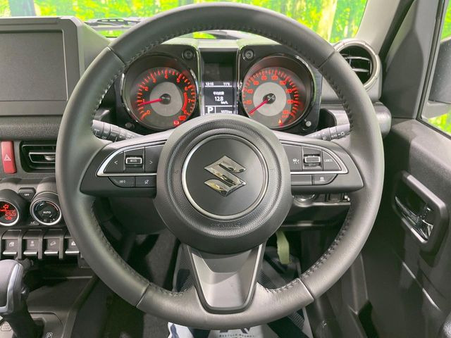 �y�����v�����X�e�A�����O�z�㎿�Ȋv���g�p���邱�ƂŁA��ɂ����������݂ƂĂ��^�]���₷���n���h���ł���