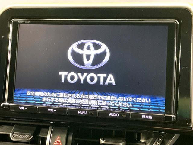 �y����9�C���`�i�r�z�l�C�̏����i�r�𑕔����Ă���܂��B�i�r�̎g���₷���͂������A�I�[�f�B�I�@�\���[��!�L�����v�◷�s�͂������A�ʋ΂┃�����ȂǕ��i�̃h���C�u���y�����Ȃ�͂���