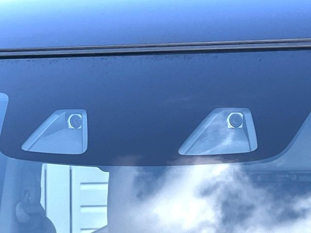 �y�Z�[�t�e�B�T�|�[�g�z���s���ɑO���̎ԗ�����F�����A�Փ˂������Ȏ��͌x��ƃu���[�L�ŏՓˉ���Ɣ�Q�y�����A�V�X�g�B�����S�Ƀh���C�u�����y���݂��������܂��B