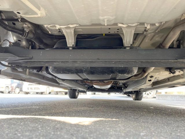 ����肪���ꂢ�Ȃ����ɁA�h�K���H�̎{�H���I�X�X���B�~��n��͂������A���ݕ��ɂ��Z���̕���A��Ń}�����E�E�B���^�[�X�|�[�c���������ɂ��D�]���������Ă���܂��B